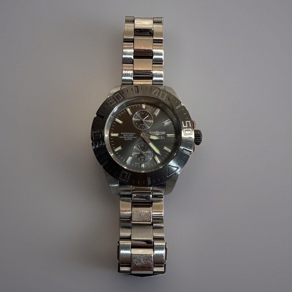 Invicta Pro Diver 14058 Men's 44mm Gunmetal Dial Stainless Quartz 200M New Batt